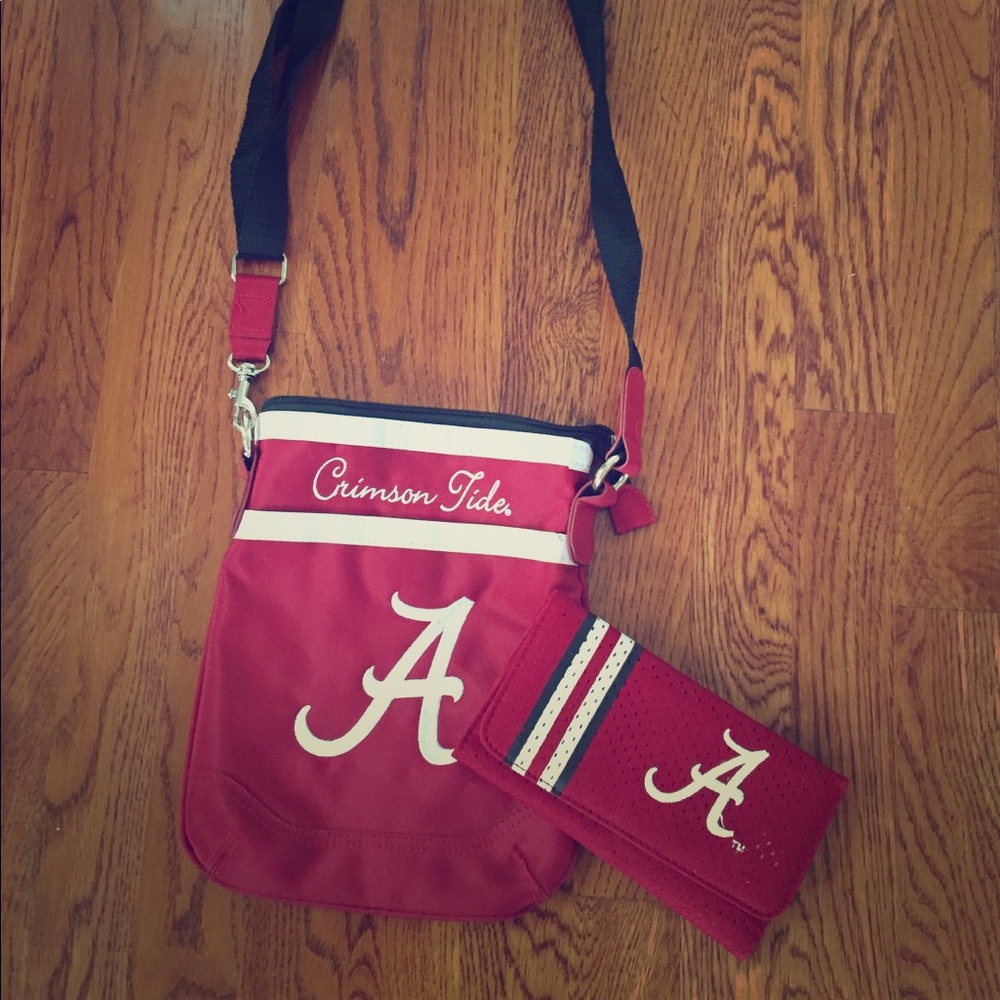 Alabama crossbody with matching wallet